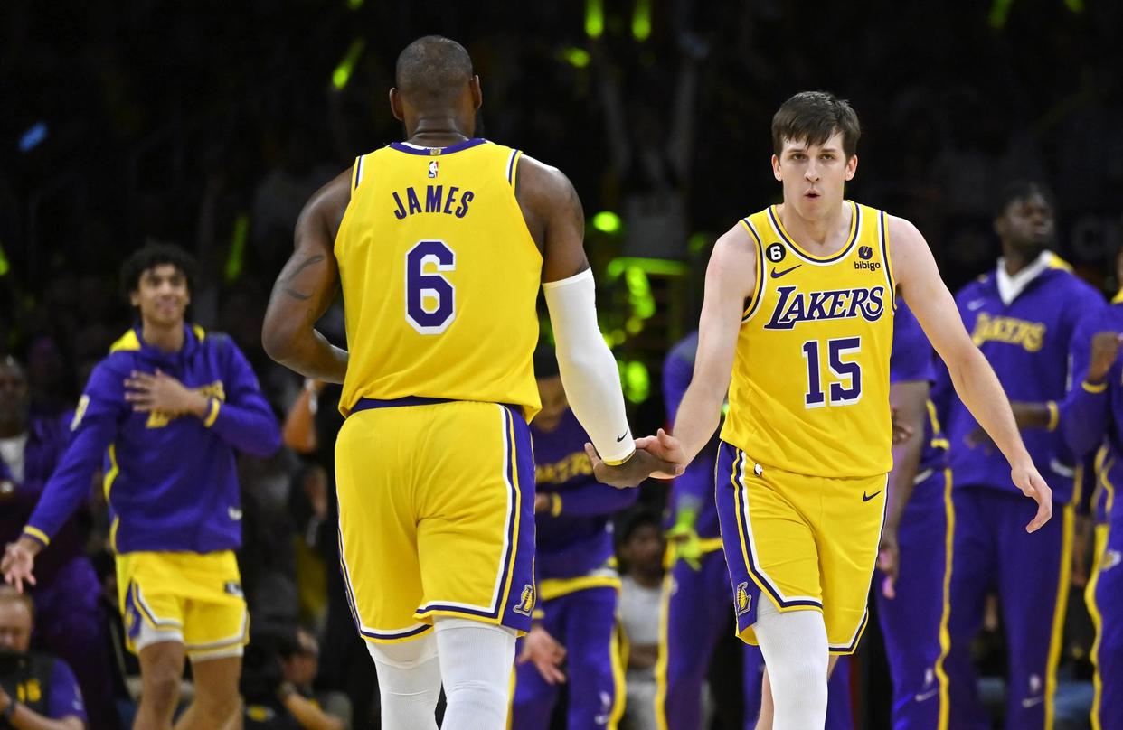 詹姆斯在美国队比赛中大比分获胜，败北引发热议！引发球迷热议的简单介绍-manbetx官网